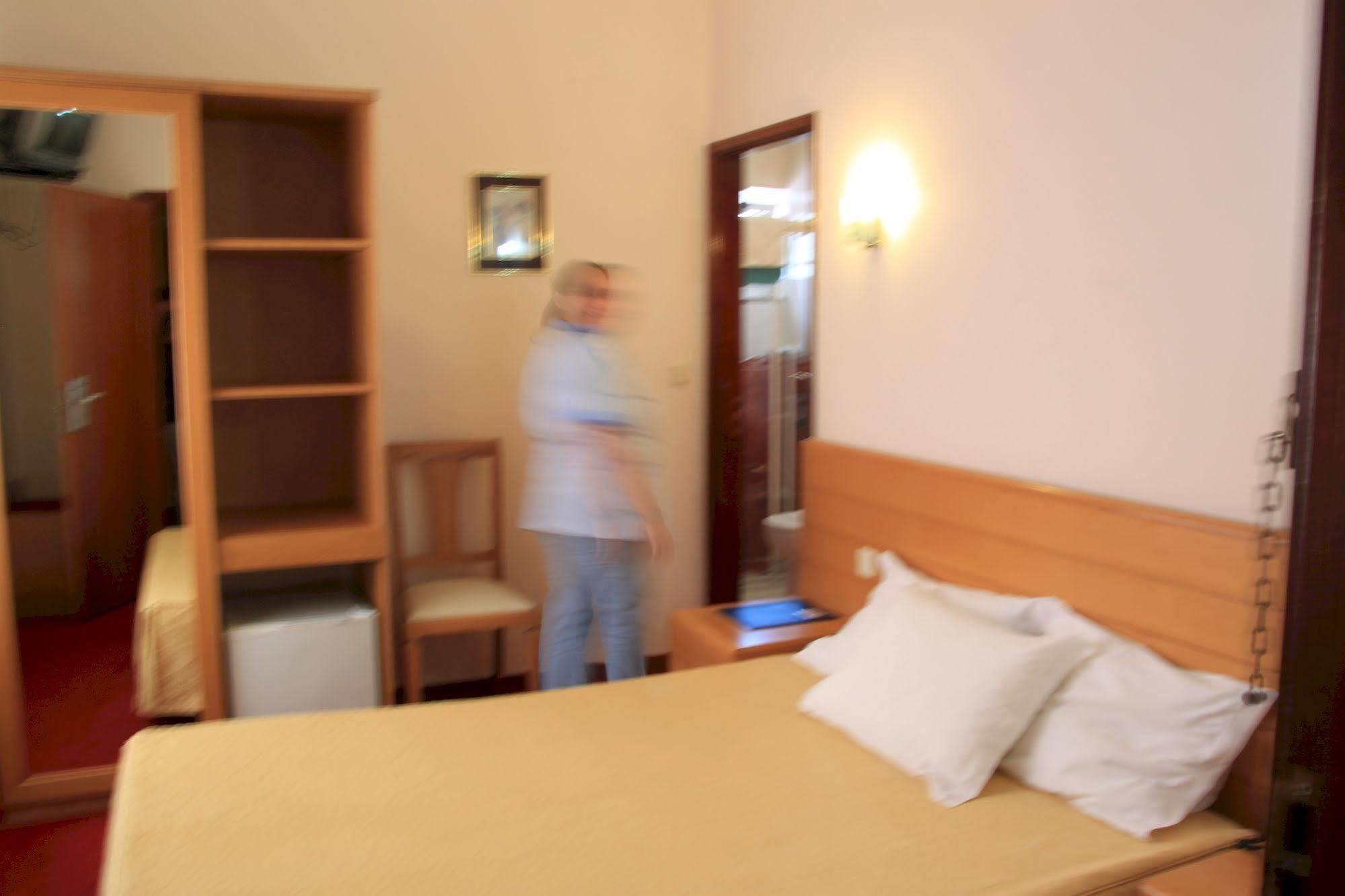 Hotel Quasar Pedroucos  Екстериор снимка